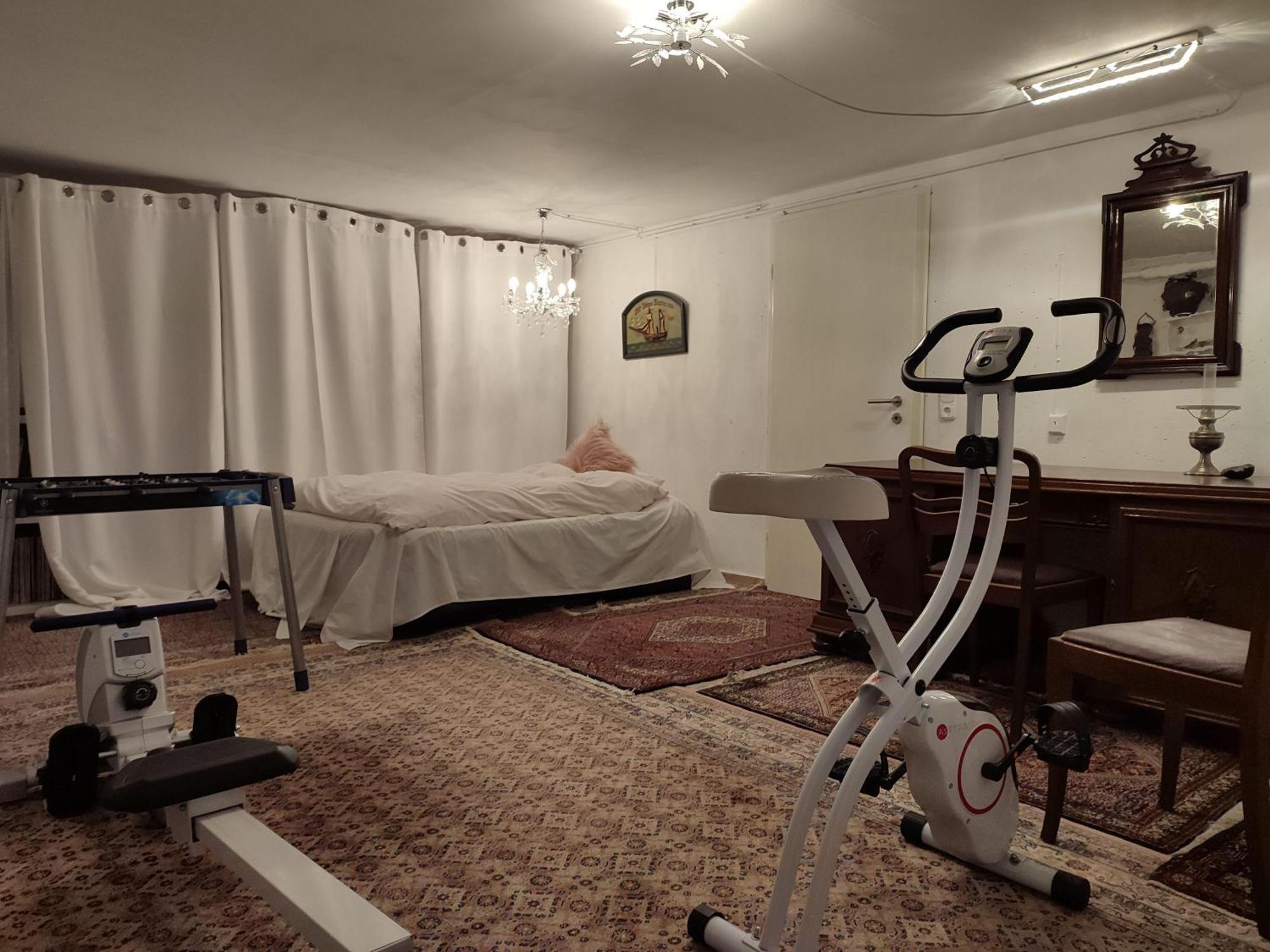 Elegant-Terraced-House-With-Bikes-Near-The-Lake-Children-At-Least-6-A-Old شتارنبرج المظهر الخارجي الصورة